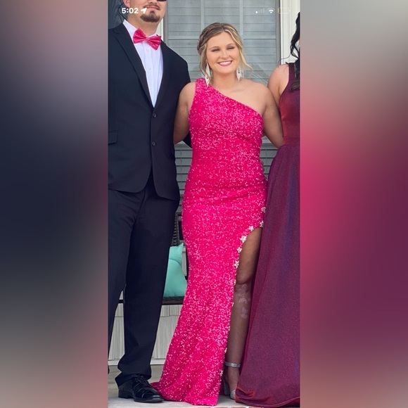 Pink prom dress - Picture 2 of 3